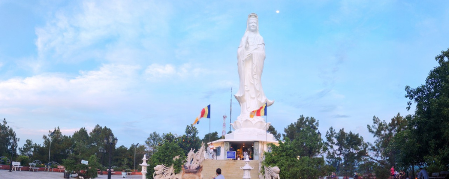 chùa phật đứng